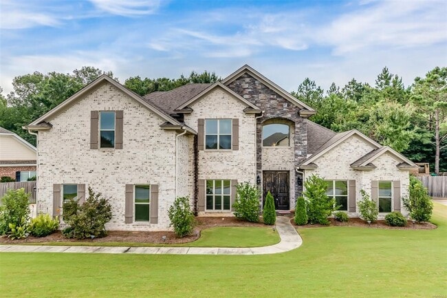 Building Photo - 1007 Old Breckenridge Ln