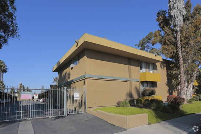 Photo - Country Wood Apartments