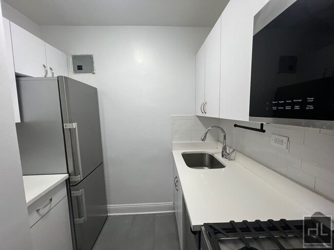 Photo - EAST 35 STREET Unit 3B