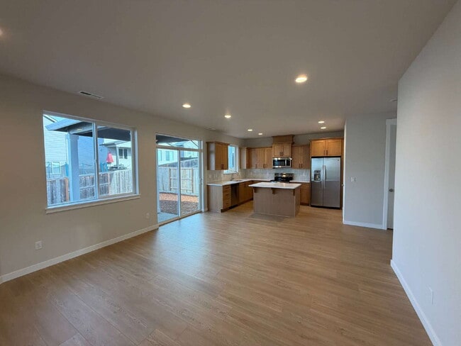 Photo - Brand New Estacada 3 bed/2 1/2 bath Home!