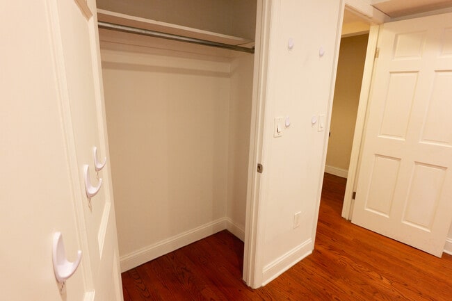 Photo - 245 Ferry St Unidad 243 C