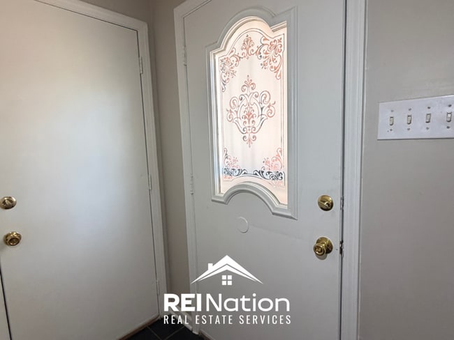 Photo - INCREDIBLE LAYOUT! 3BR/2BA Memphis Gem | Vaulted Ceilings & Soaking Tub | Deck & Fenced Yard!