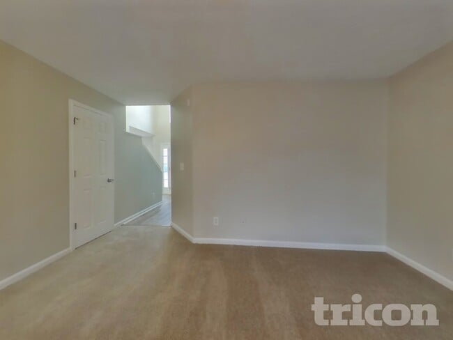 Photo - 1008 Carriage Trace Cir