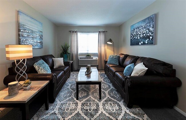Clinton Chateau Apartments - Clinton Chateau Apartments