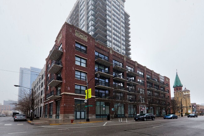 Photo - 210 S Desplaines St House