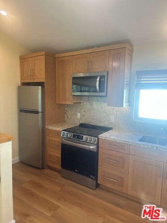 Photo - 10627 Esther Ave