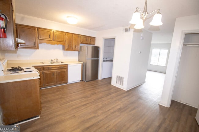 Photo - 251 Knight Dr Unit APT 10