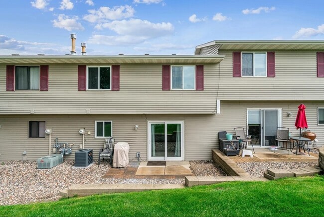 Photo - 3252 Dodd Ln