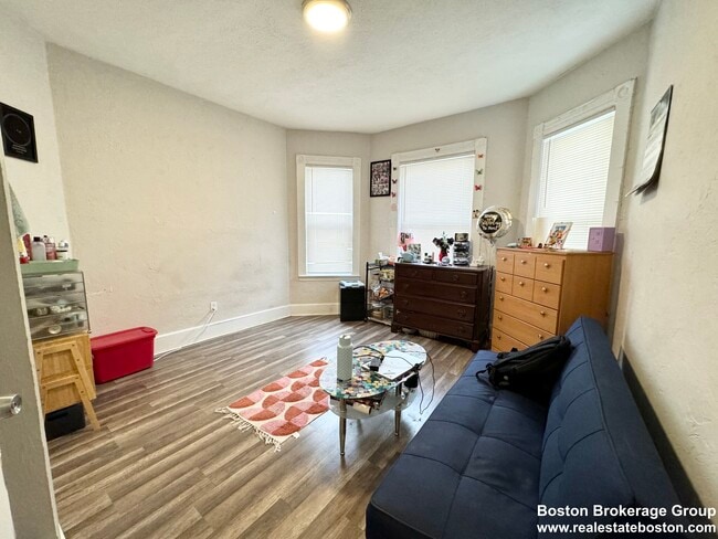 Photo - 44 Crescent Ave Unit #1