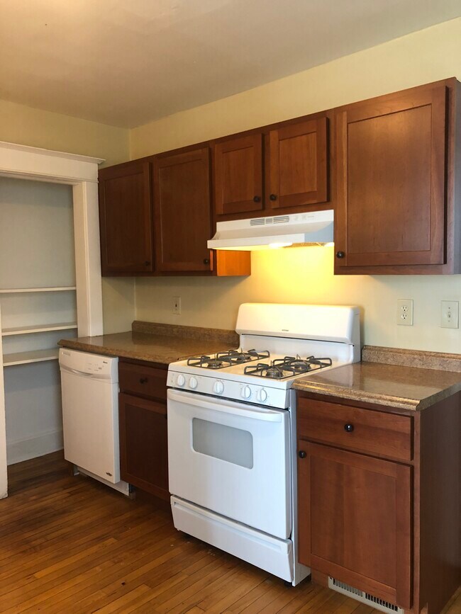 Photo - 2221 E Vollmer Ave Unit LOWER