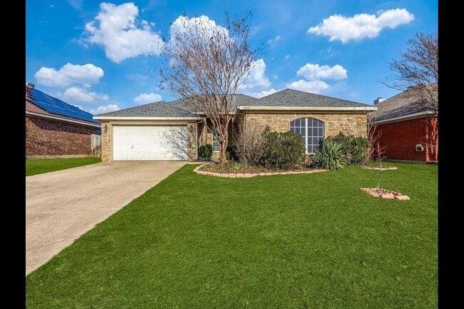 Building Photo - 1012 Andrew St