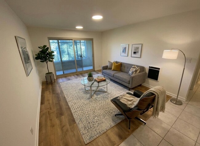 Building Photo - Charming Updated 1 Bedroom Apartment in Oakland Adams Point Neighborhood