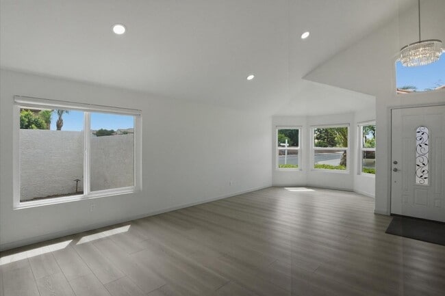 Photo - 5958 E Kelton Ln