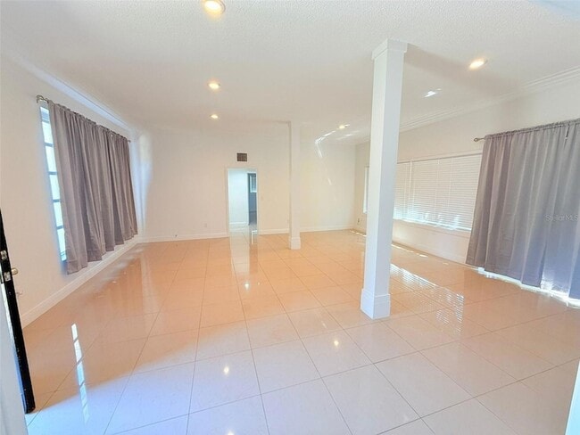 Photo - 2300 SW 24th St