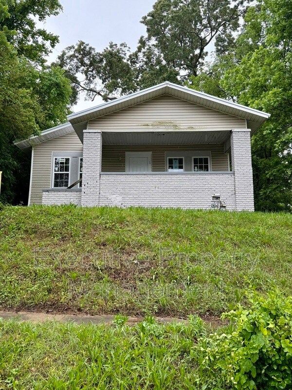 Photo - 513 Oak Pl