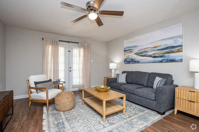 Interior Photo - Crossings at Pinebrook Rental