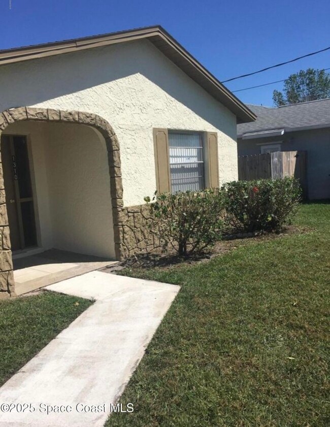 Building Photo - 1310 Robbinswood Dr Rental