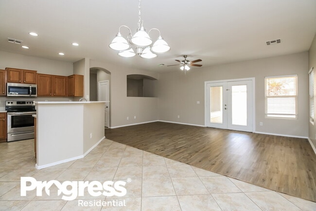 Photo - 1958 E Dublin St