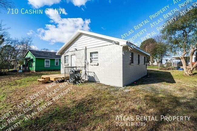 Photo - 710 Cashin St NW