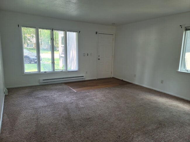 Building Photo - 6909 Nicollet Ave S Unit MIL apt