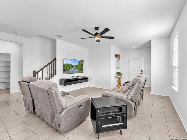 Photo - 15836 Selene View