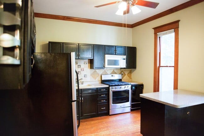 Photo - 3021 Knox Ave S Apartment Unit 1
