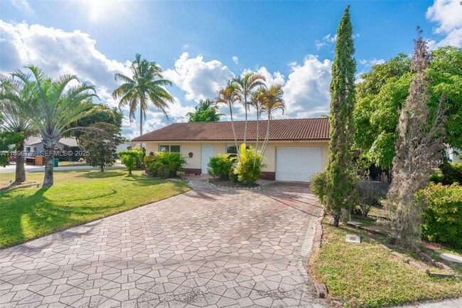 Building Photo - 7305 NW 95th Way