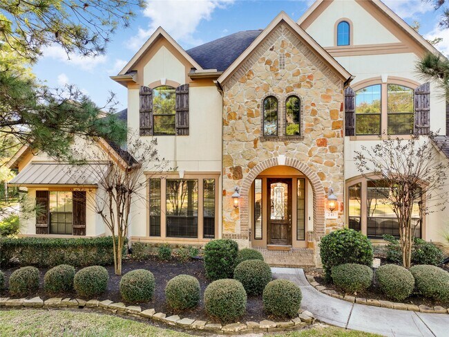 Photo - 241 W Tupelo Green Cir