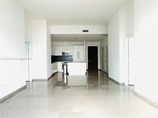 Photo - 88 SW 7th St Condo Unit 4105