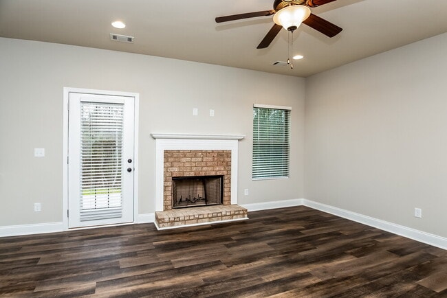 Photo - 1161 Pebble Ridge Dr