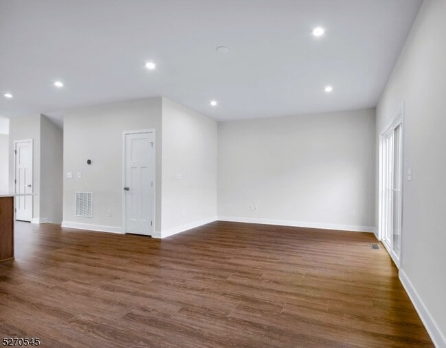 Photo - 19 Peckwell St