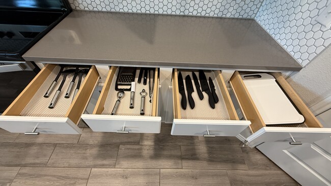 Photo - 5945 Hopkins Dr