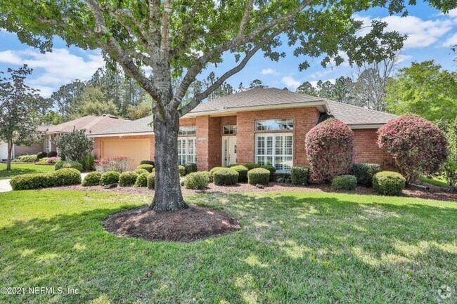 Building Photo - 11960 Lake Fern Dr Rental