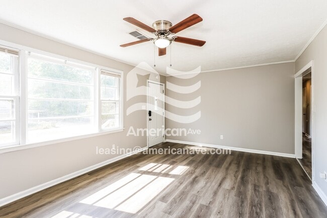 Photo - 308 Butler St
