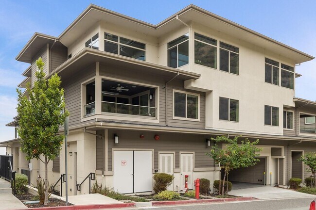 Building Photo - 6733 Skyview Dr Rental
