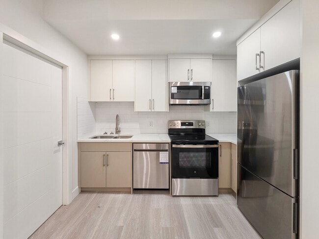 Photo - 7412-7434 34 Ave NW