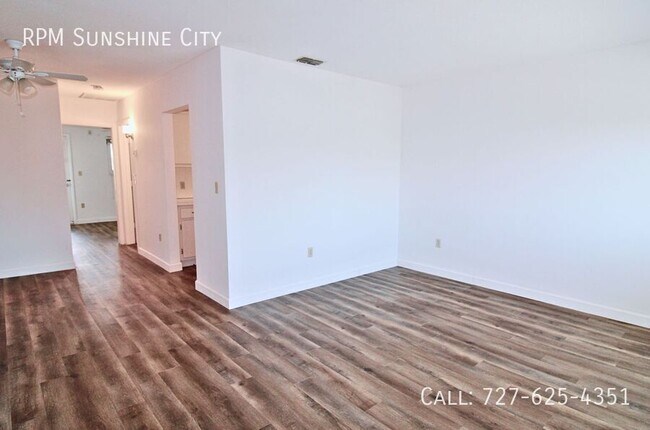 Photo - 8075 112th St N