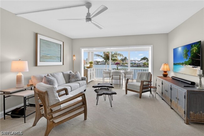 Building Photo - 3400 Gulf Shore Blvd N Unit M3