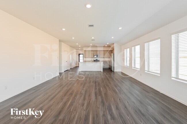 Photo - 7514 Oakmont Ave