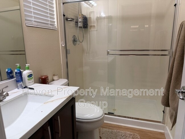 Photo - 49 E Heritage Dr