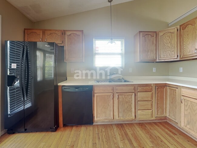 Photo - 627 Oak Forge Pl