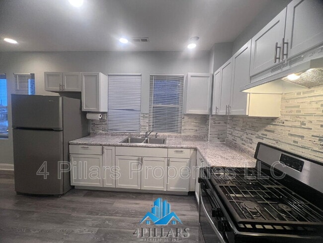 Photo - 1311 E Columbus Dr Unit 2