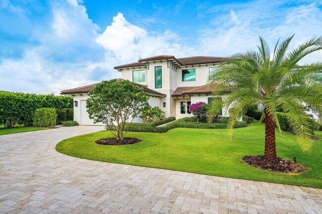 3192 Blue Cypress Ln