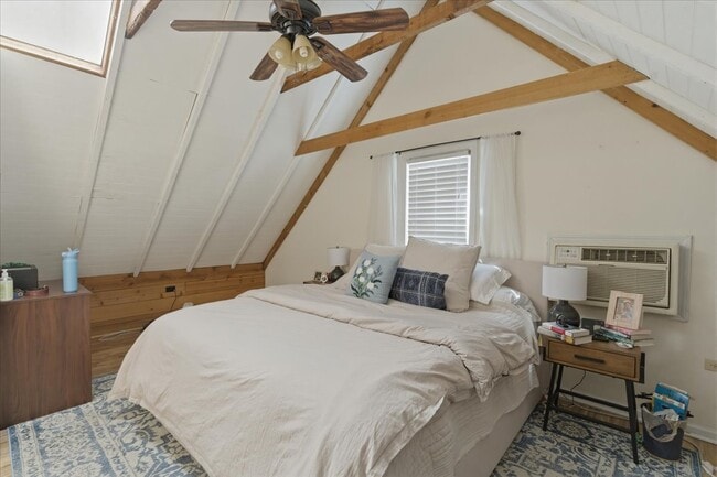 Photo - 3144 N Southport Ave Unit CH2