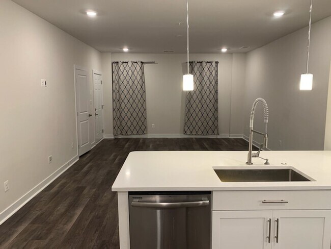 Photo - HERNDON - Coming Soon *3262 Woodland Park Rd Unit #3E *