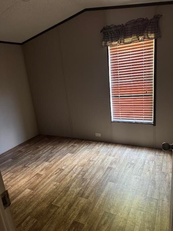 Photo - 520 State Rd S-38-801