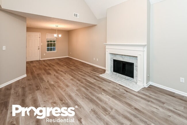 Photo - 180 S Barbara Ln