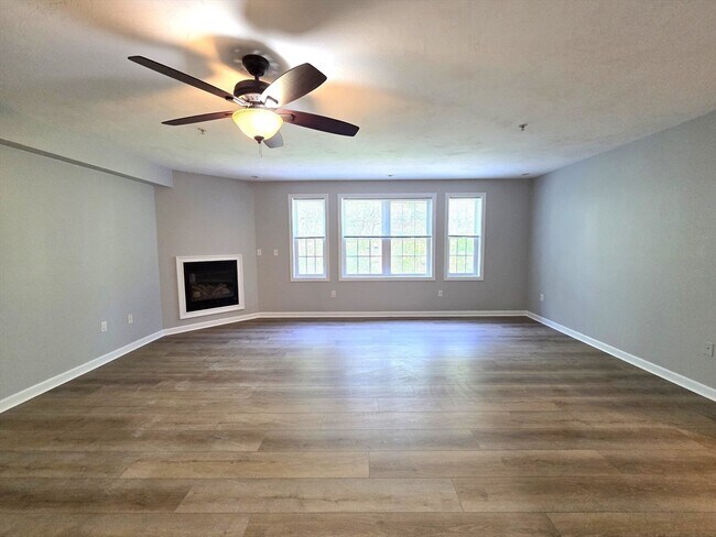 Photo - 70 Oak St Ext Unit 3D