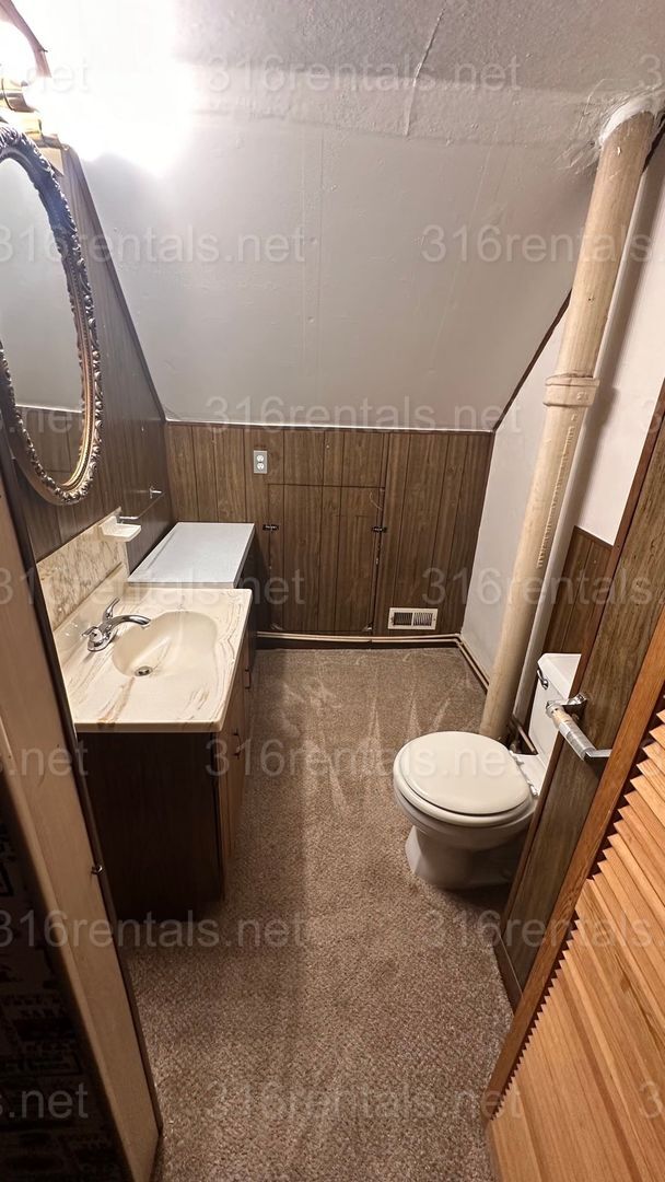 Photo - $1445 - 5 room 1.5 bathroom - Single Family Home