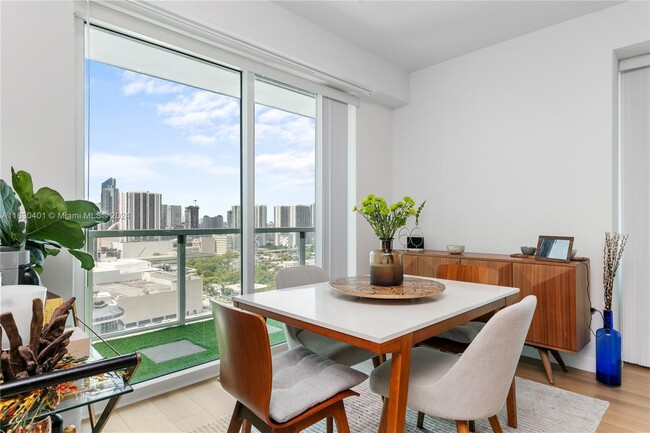 Photo - 1900 N Bayshore Dr Condo Unit 2211